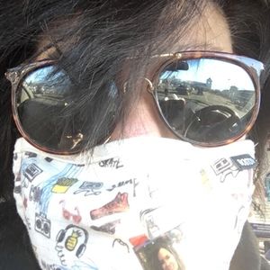 Meet your Posher, Phoebe